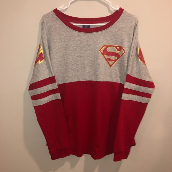 DC Comics Other - Superman Long Sleeve Shirt Spell out on the back